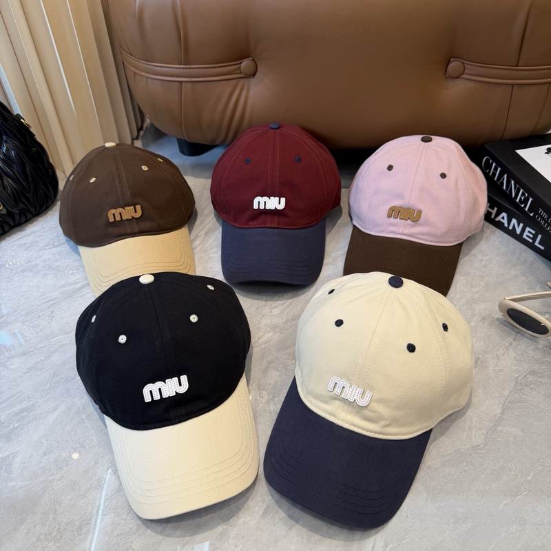 Miumiu Cap dx99